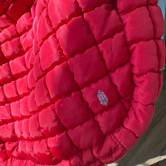 Free People Movement tote & pouch - Picture 9 of 10